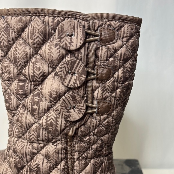 The North Face Brown Quilted Winter Boots - Picture 8 of 15